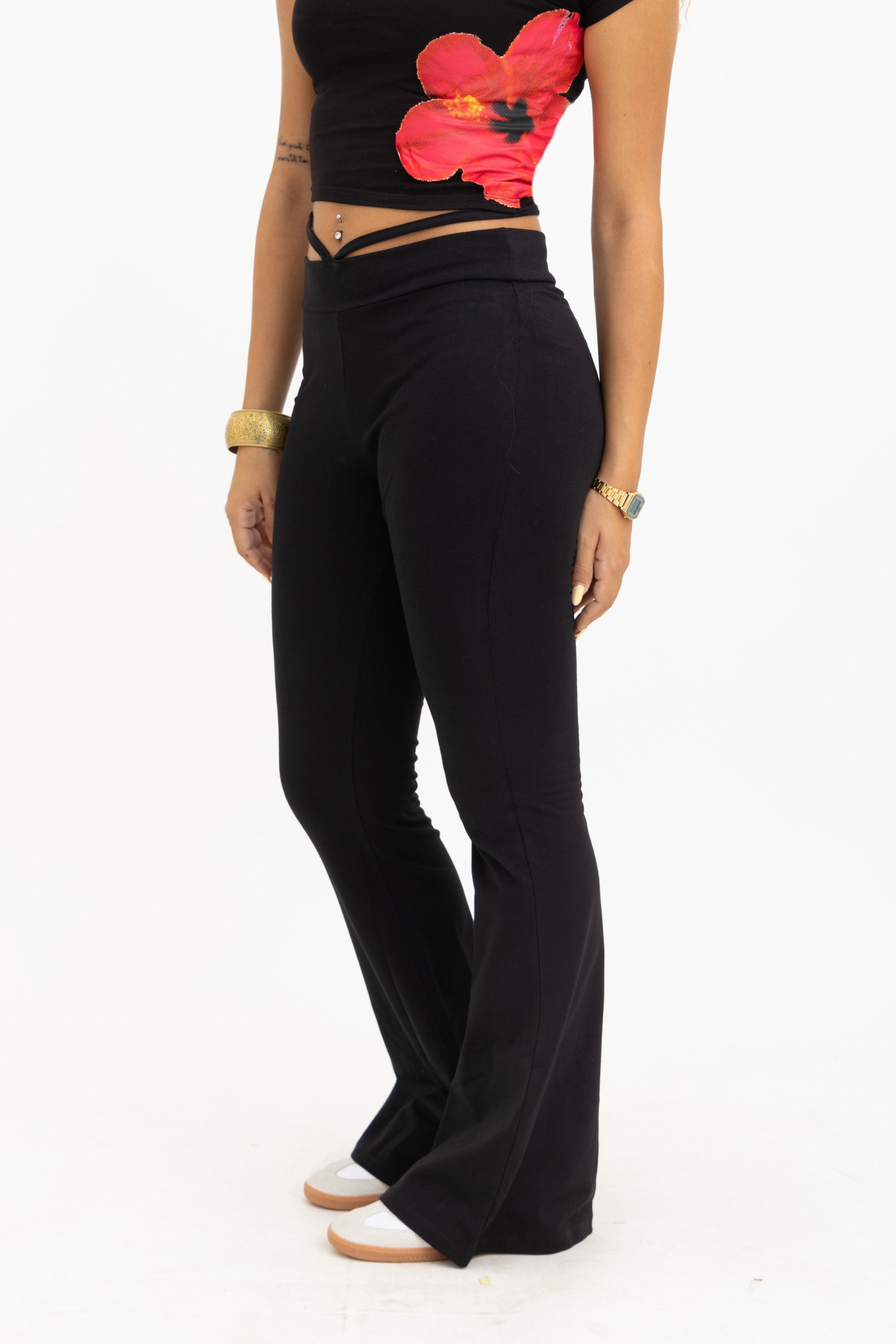 Black Flow Yoga Pants